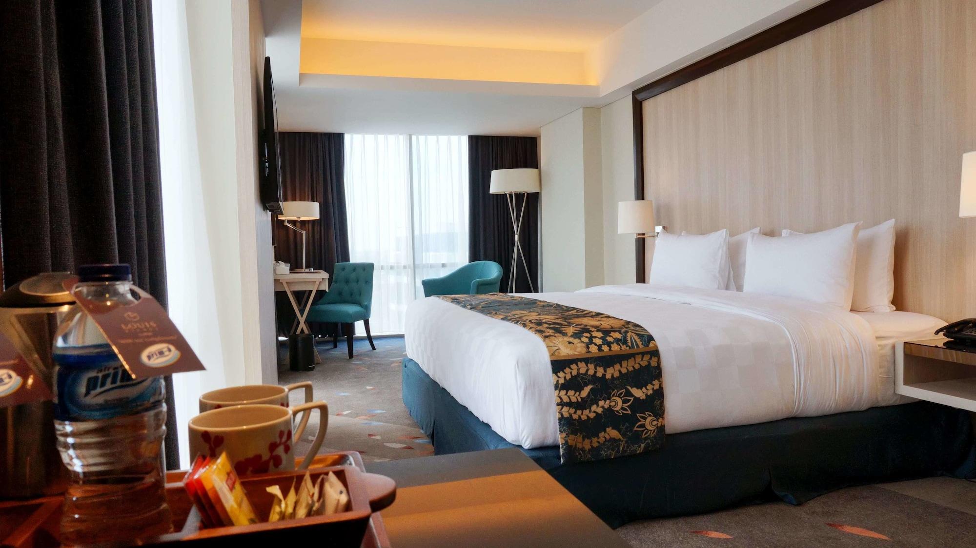 Louis Kienne Hotel Pandanaran Semarang Kültér fotó