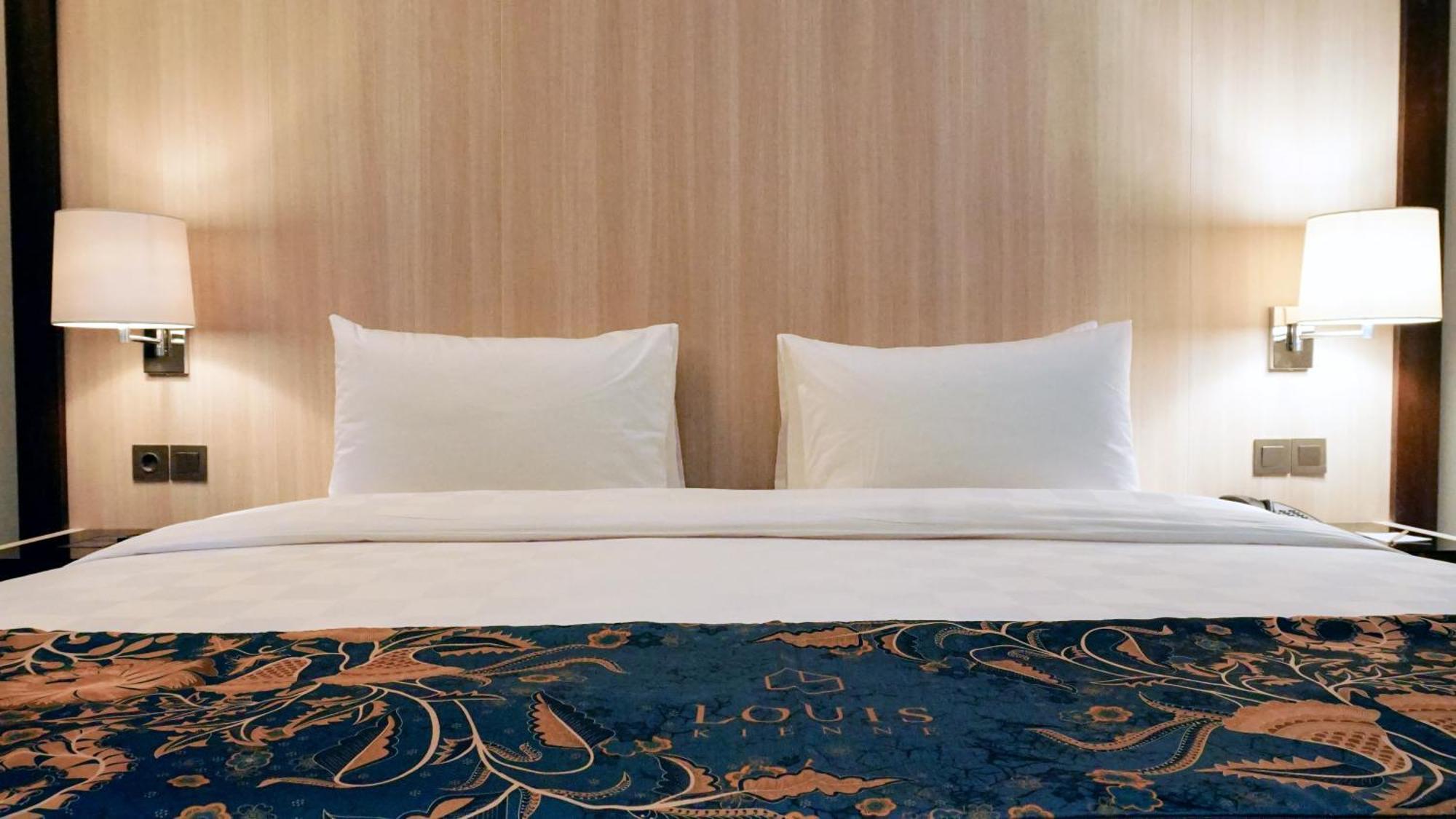 Louis Kienne Hotel Pandanaran Semarang Kültér fotó