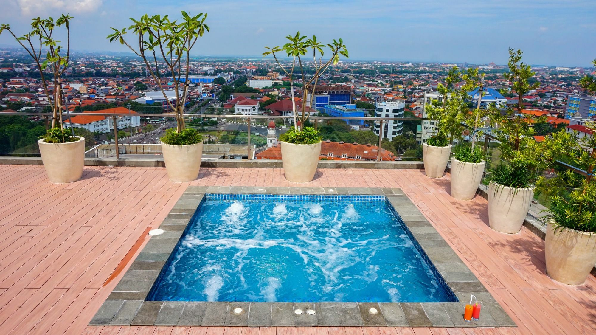 Louis Kienne Hotel Pandanaran Semarang Kültér fotó